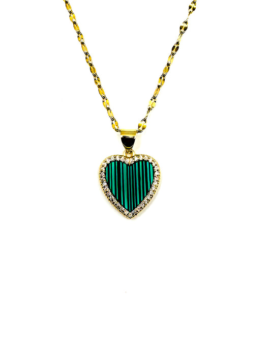 COLLAR CORAZON VERDE